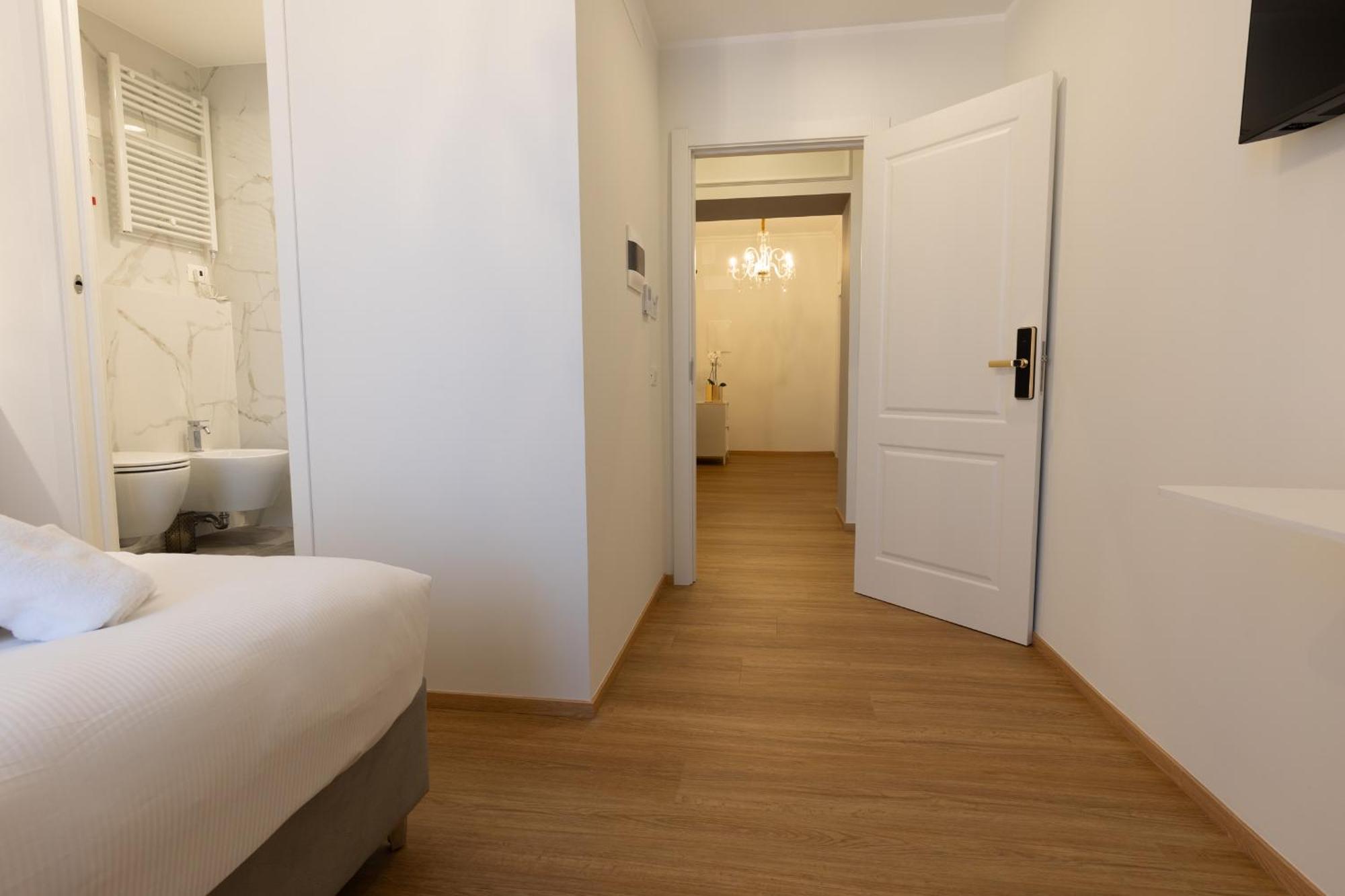 De Vince Suites - Luxury Rooms - Roma Termini Extérieur photo