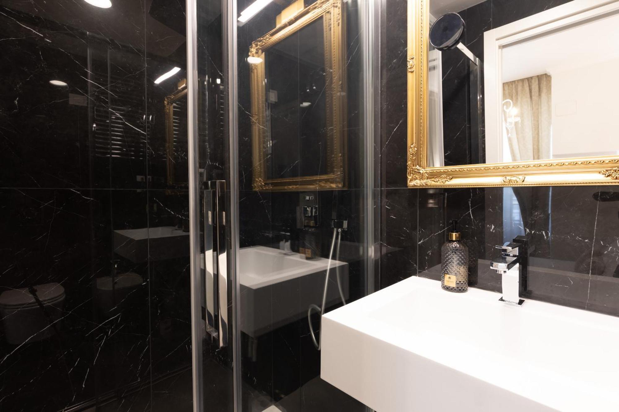 De Vince Suites - Luxury Rooms - Roma Termini Extérieur photo
