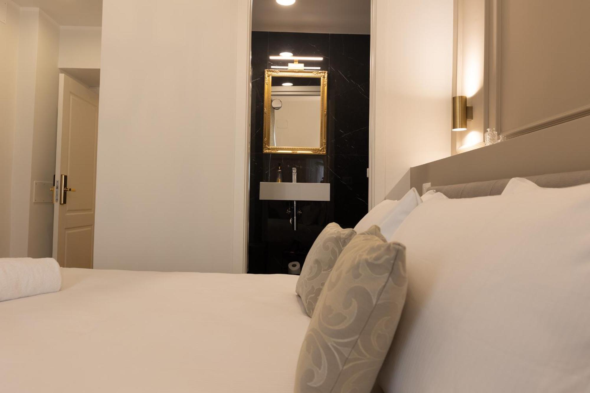 De Vince Suites - Luxury Rooms - Roma Termini Extérieur photo